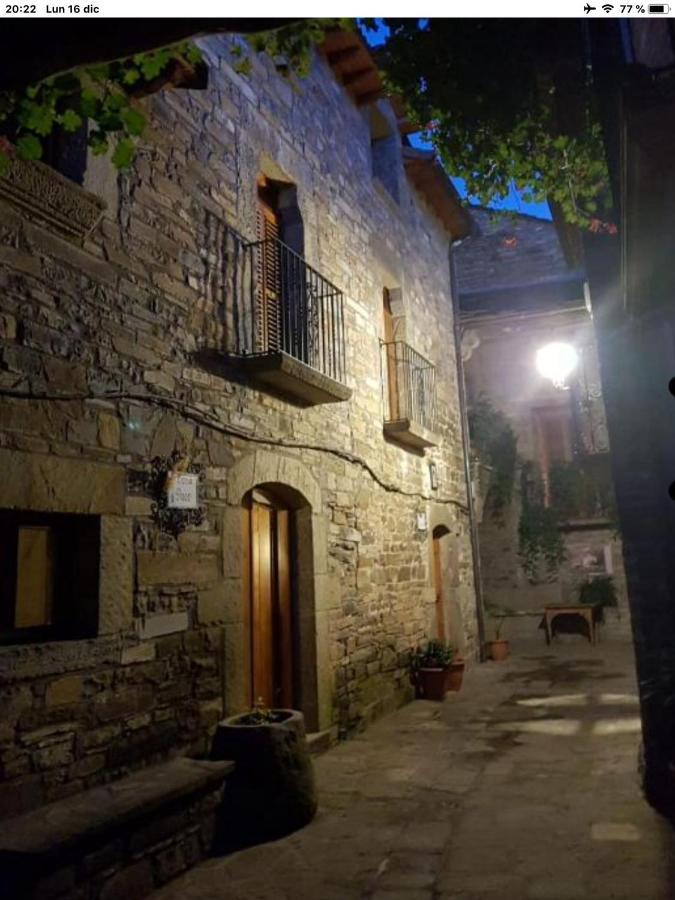 Vistas A La Montana En Un Pueblo Con Encanto. El Pueyo de Araguás Εξωτερικό φωτογραφία
