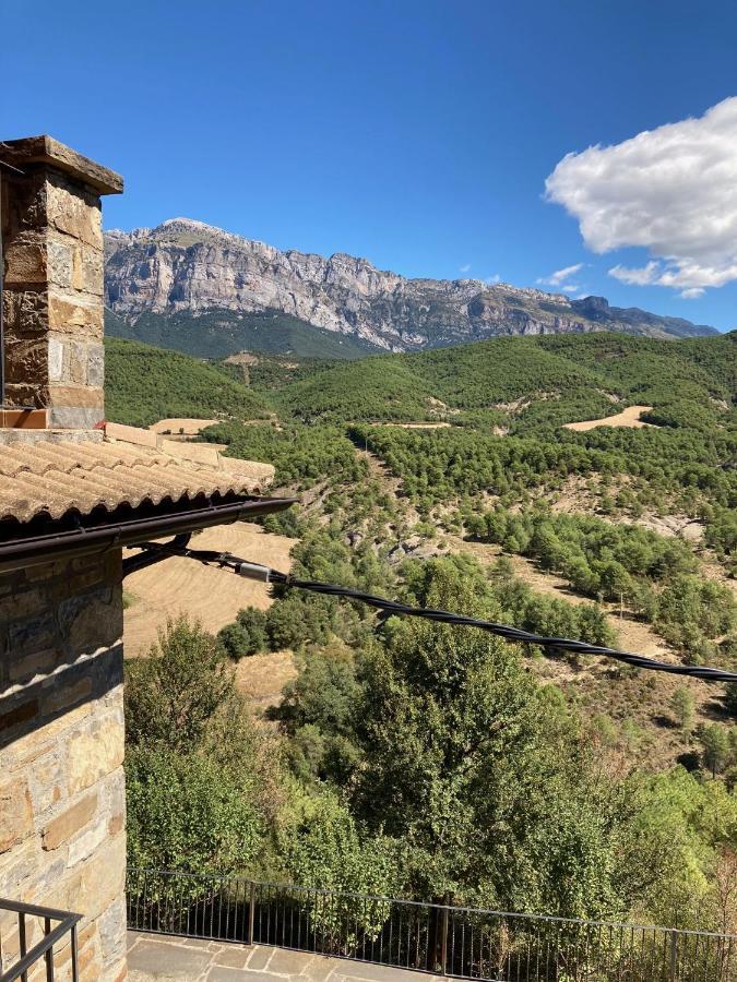 Vistas A La Montana En Un Pueblo Con Encanto. El Pueyo de Araguás Εξωτερικό φωτογραφία